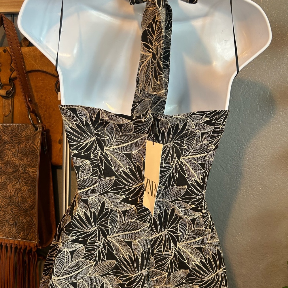 Zara Black and White Asymmetrical Halter Sheath Dress - Picture 10 of 15